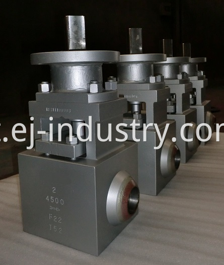 2 4500 Ball Valve